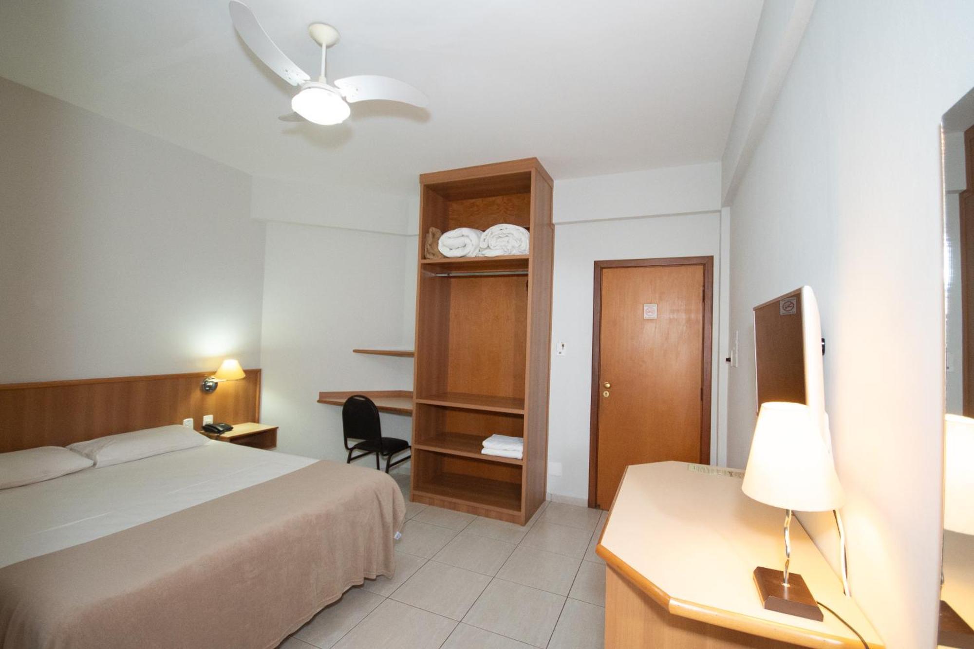 Hotel Ouro Лаврас Екстериор снимка