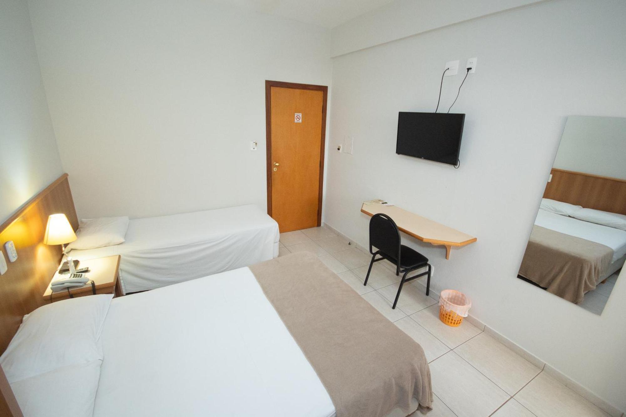 Hotel Ouro Лаврас Екстериор снимка